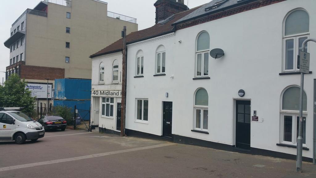 140 Midland Road Hotel Luton  Buitenkant foto